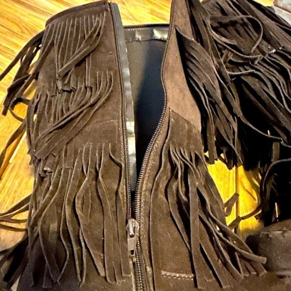 Pierre Dumas moccasin boots in EUC. Inside zippers. Size Womens 6. Vegan Leather - Picture 5 of 7